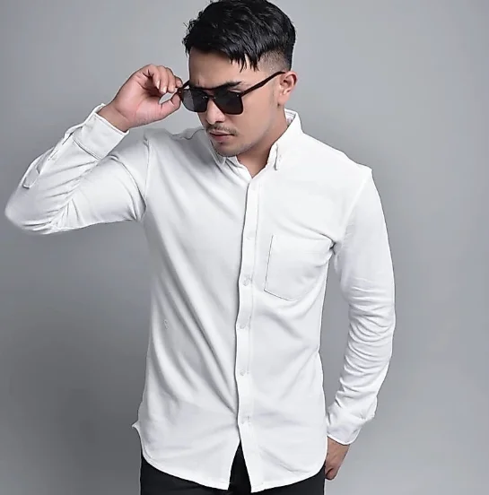 Kemeja Slim Fit